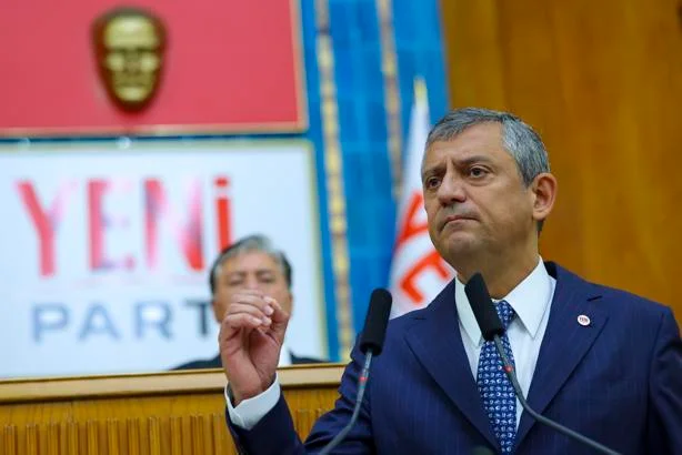 YENİ Parti Genel Başkanı Özgür Özel, AK Parti Genel Sekreteri