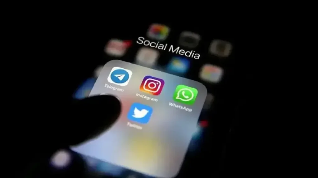 Sosyal medyada yeni dönem: Yarın başlıyor, yapmayanın hesabı kapatılacak