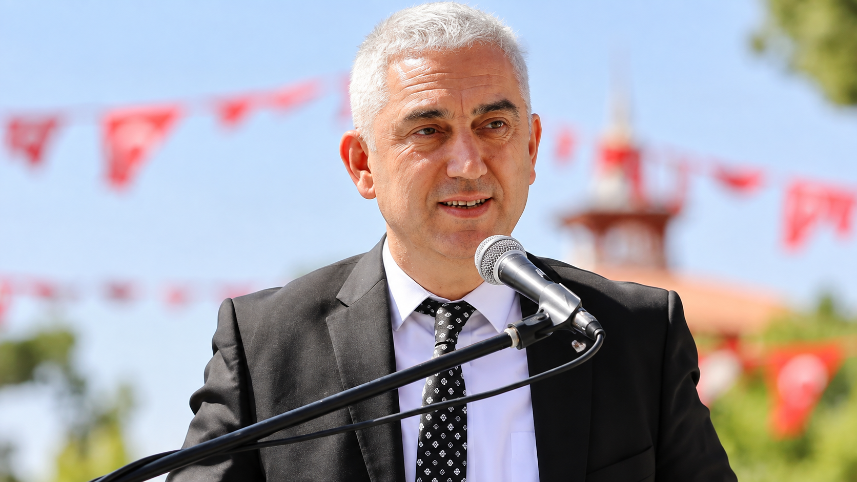 İzmir Büyükşehir Belediyesi (İzBB) Başkanı Cemil Tugay'ın 7 Ekim'de Adalet