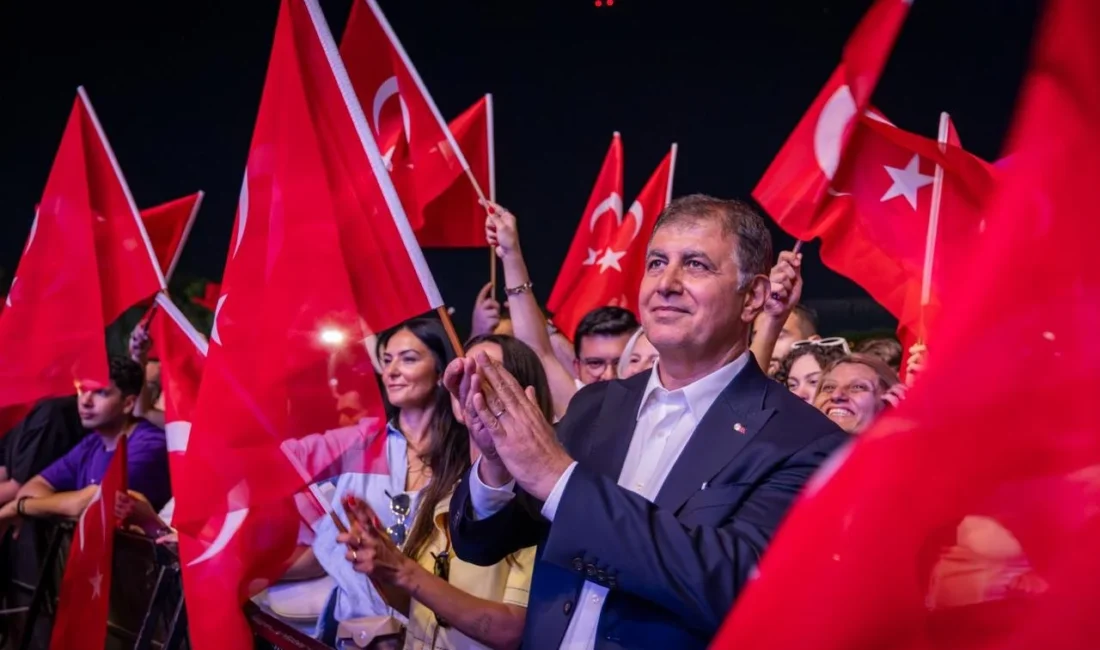 İzmir Büyükşehir Belediye Başkanı Dr. Cemil Tugay, 29 Ekim Cumhuriyet