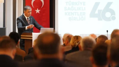 Türkiye Sağlıklı Kentler Birliği Başkanı ve İzmir Büyükşehir Belediye Başkanı