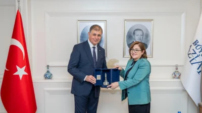 Türkiye Sağlıklı Kentler Birliği ve İzmir Büyükşehir Belediye Başkanı Dr.
