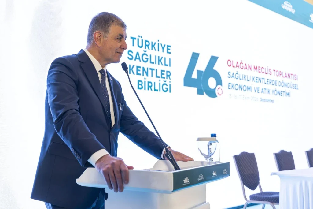 Başkan Tugay'dan sağlıklı kentler mesajı: "Birlikte çalışmaya devam edeceğiz" 1 Başkan Tugay'dan sağlıklı kentler mesajı: "Birlikte çalışmaya devam edeceğiz"