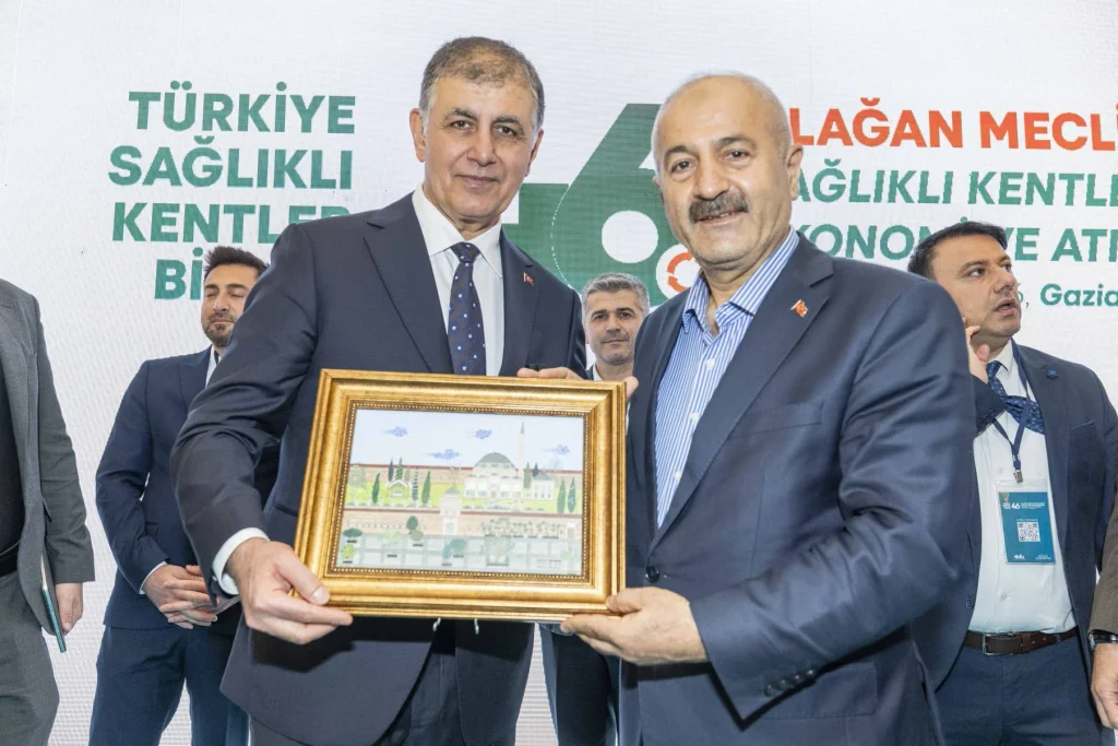 Başkan Tugay'dan sağlıklı kentler mesajı: "Birlikte çalışmaya devam edeceğiz" 5 Başkan Tugay'dan sağlıklı kentler mesajı: "Birlikte çalışmaya devam edeceğiz"