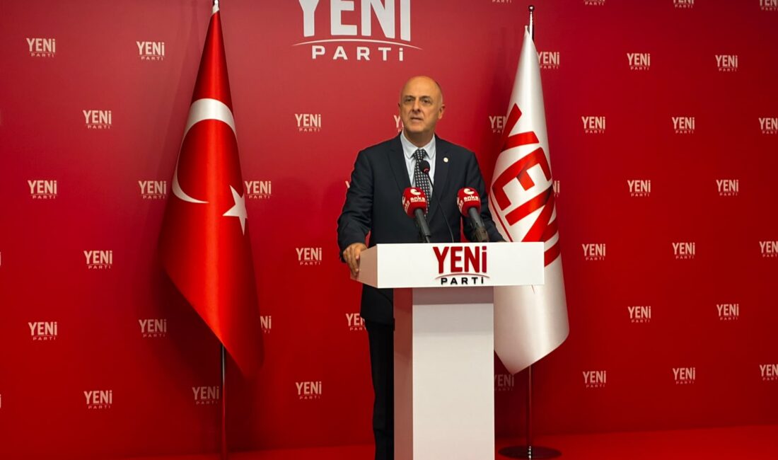 YENİ Parti İzmir Milletvekili Ümit Özlale, partisinin genel merkezinde düzenlediği