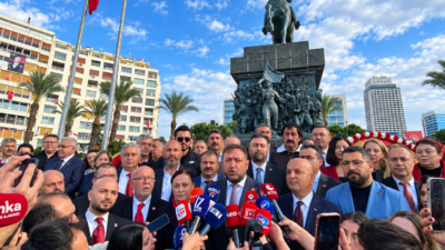 Cumhuriyet’in 103’üncü yıl dönümü kutlamaları kapsamında CHP İzmir İl Başkanlığı,