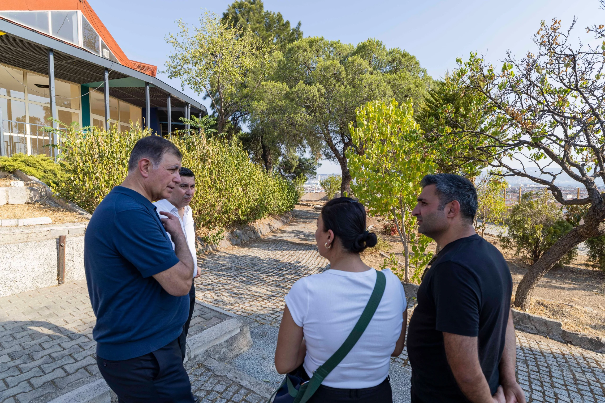 İzmir Büyükşehir Belediyesi’nin uzun süredir atıl durumda bulunan Yamanlar’daki hizmet