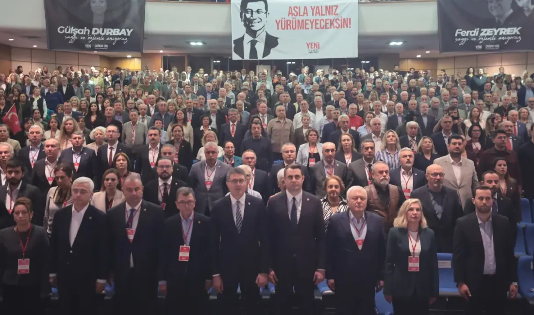 Delegasyonun adının yer aldığı hazirun listesinde mühür bulunmaması ve kartlarda
