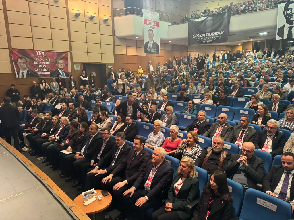 YENİ Parti İzmir’de kongre heyecanı: Çağatay Güç’ten kürsüde 3 vaat