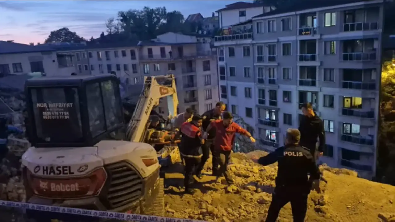Zonguldak'ta 2 katlı bina çöktü! Bir ölü, bir yaralı
